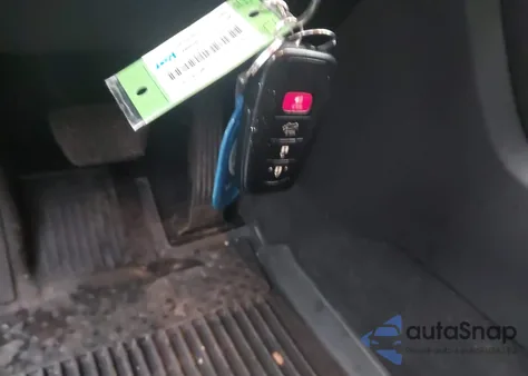 2023 Toyota Highlander Xle z USA, uszkodzony, nr VIN 5TDKDRBH0PS016257